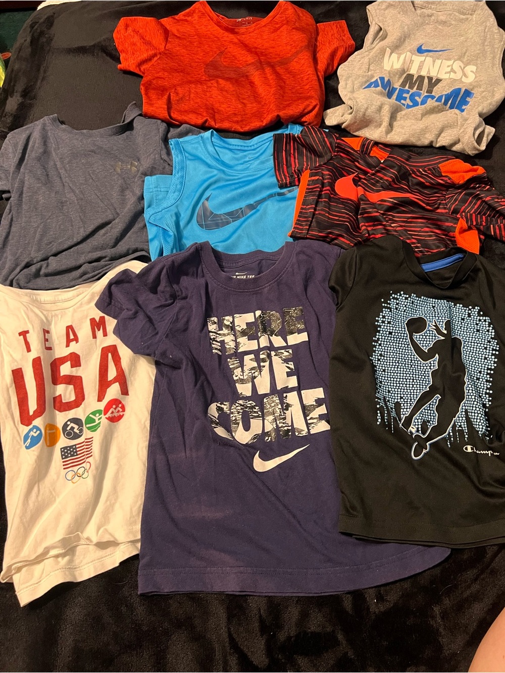 Boys Nike and other sports tshirt sets - 8 total
